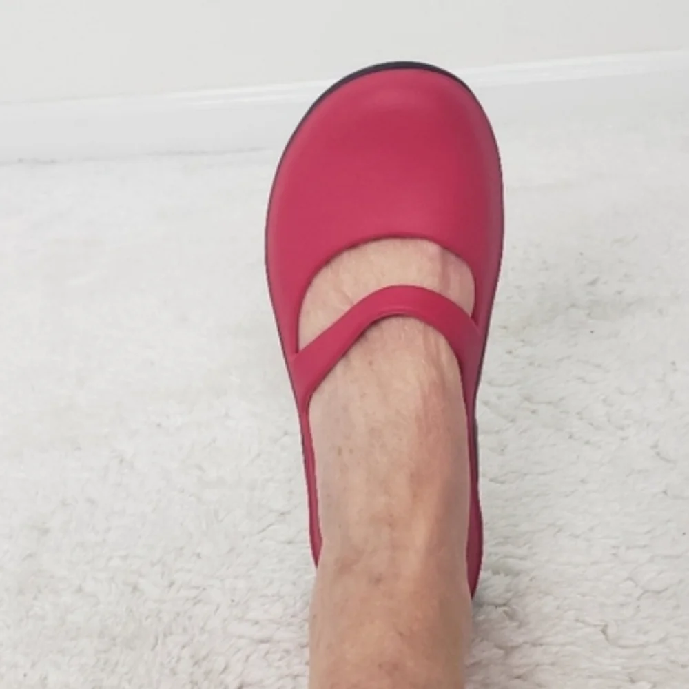 CROCS Women's Pink Ballet Flats